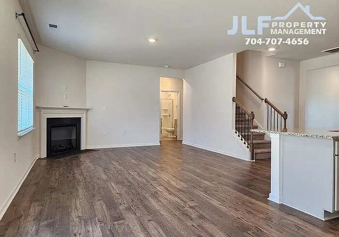125 Sycamore Crossing Ct — Photo 10