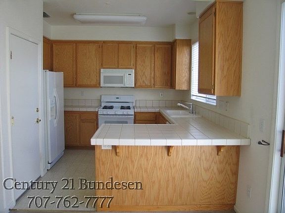 5th image of 105 McNear Cir