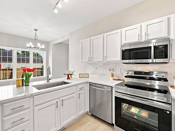 3rd image of 8616 Wild Wood Forest Dr
