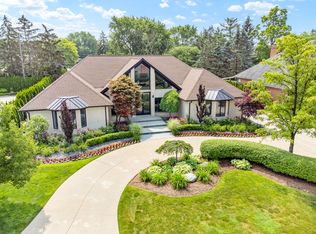 17964 Viola Ln, Clinton Township, MI