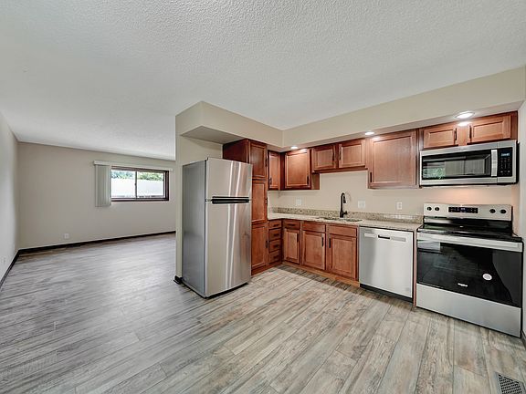 2nd image of 5141 Y St