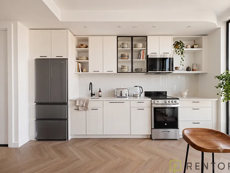106 Fleet Pl #20C — Photo 3