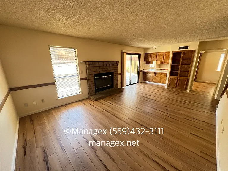 9364 N Archie Ave — Photo 8