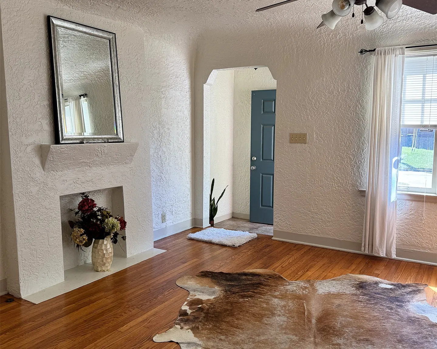 1 bed, 1.0 bath, 1000 sqft, $1,100 — Photo 3