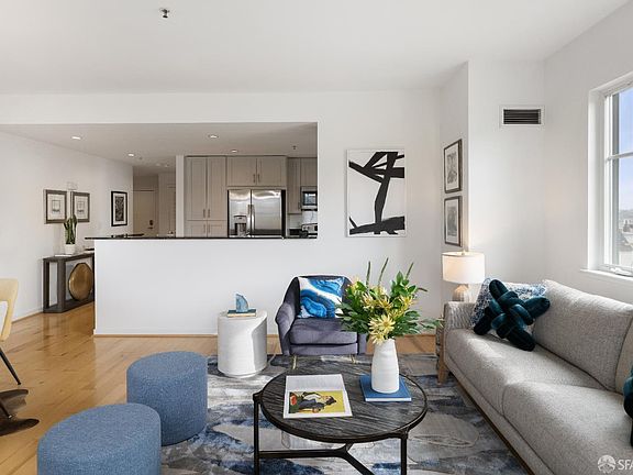 4th image of 350 Broderick St APT 414