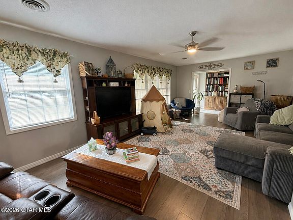 5th image of 501 Dowdle Dr