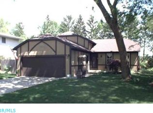 5750 Shadowbrook Dr, Columbus, OH 43235