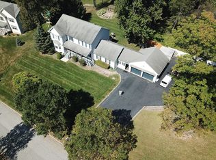 2 Hasta Way, Newton, NJ 07860