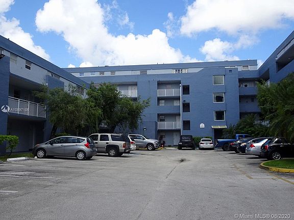 2nd image of 9375 NW Fontainebleau Blvd #L-434