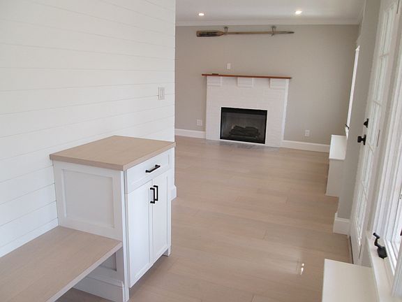 5th image of 84 Tafts Ave