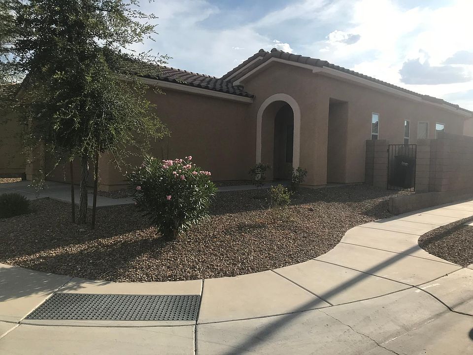 1st image of 711 Bridgeford Ct