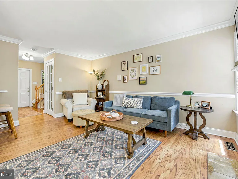 158 Mansion House Dr — Photo 6