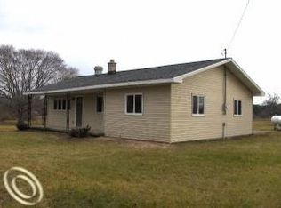 5717 E Sugar Grove Rd, Fountain, MI 49410