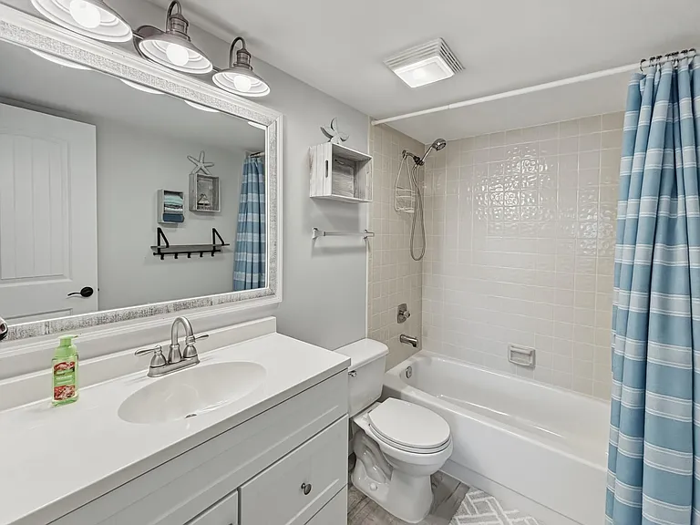 355 S Ocean Dr #106 — Photo 37
