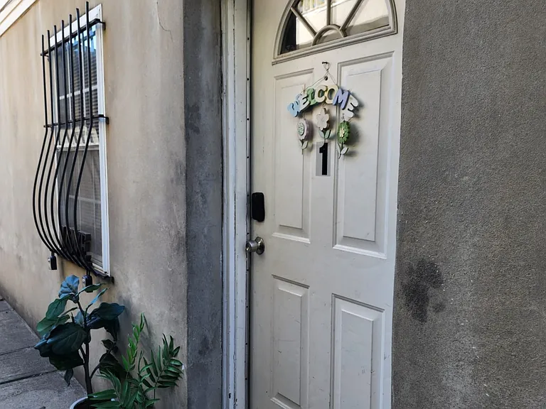 212 Astor St #1 — Photo 9