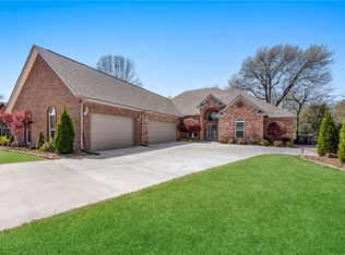 4042 Saulsbury St, Springdale, AR 72762