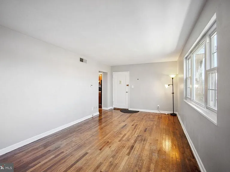6243 Wilson Blvd #301 — Photo 9