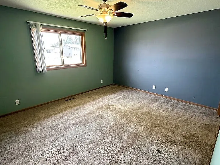 1240 Daleview Dr #1 — Photo 7