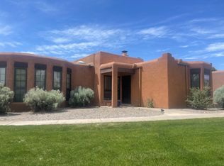 2 Santa Ana Trl S, Corrales, NM 87048