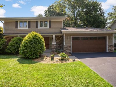 11735 52nd Ave N, Plymouth, MN, 55442