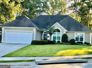 10825 Pinewalk Forest Cir, Alpharetta, GA 30022