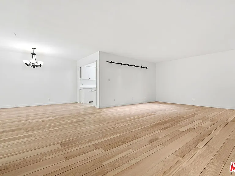 11970 Montana Ave #104 — Photo 15