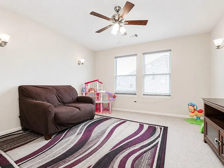 10423 Rochester Hills Ln — Photo 23