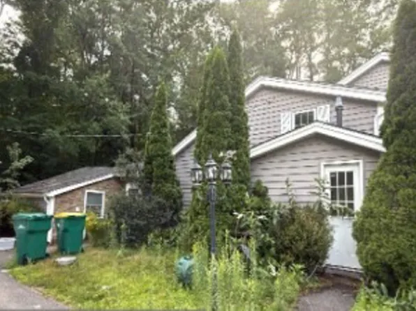 2606 N Main St, Lancaster, MA 01523