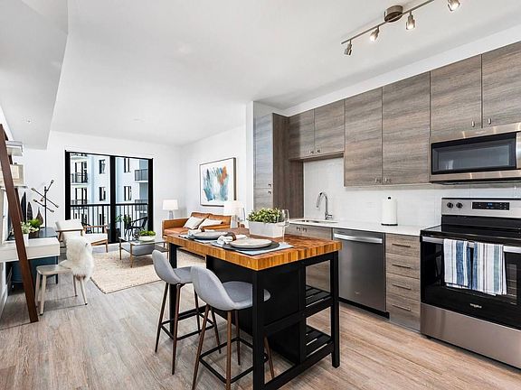 2nd image of 1500 Sole Mia Way #302