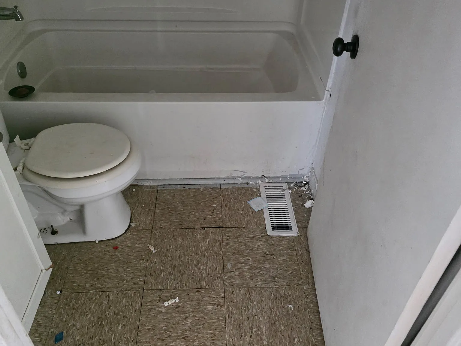 2 bed, 890 sqft, $775 — Photo 3