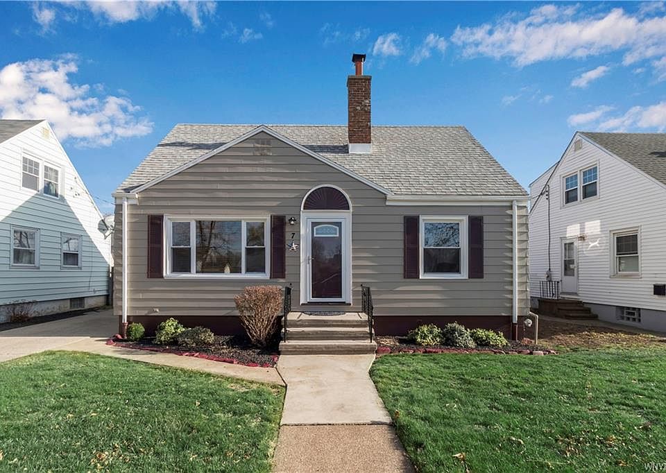 1st image of 7 Newport Ave