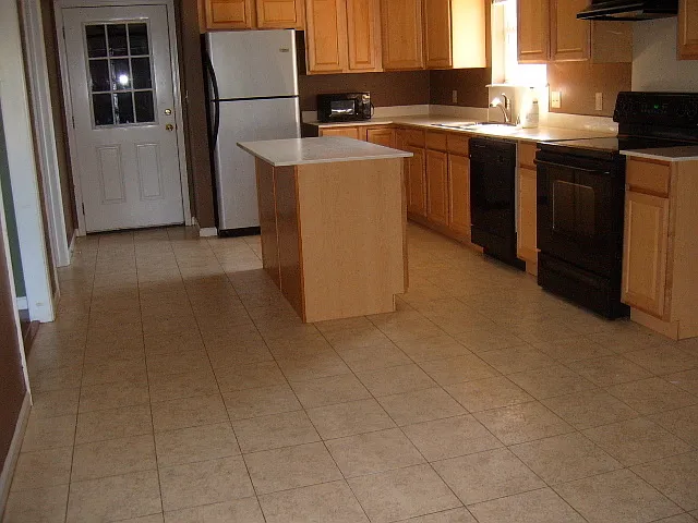 222 North Ridge — Photo 2