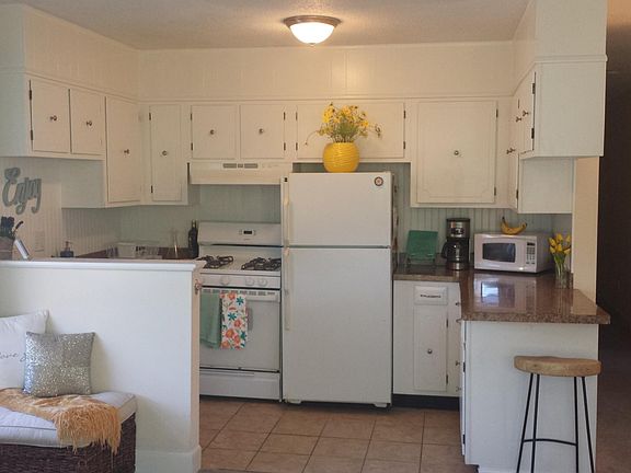 5th image of 201 Waterman St APT 3