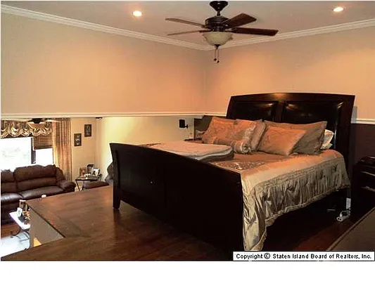 Sold by Home R Us Realty Of NY Inc | media 29