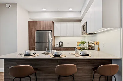 45 Gorge Rd E — Photo 12