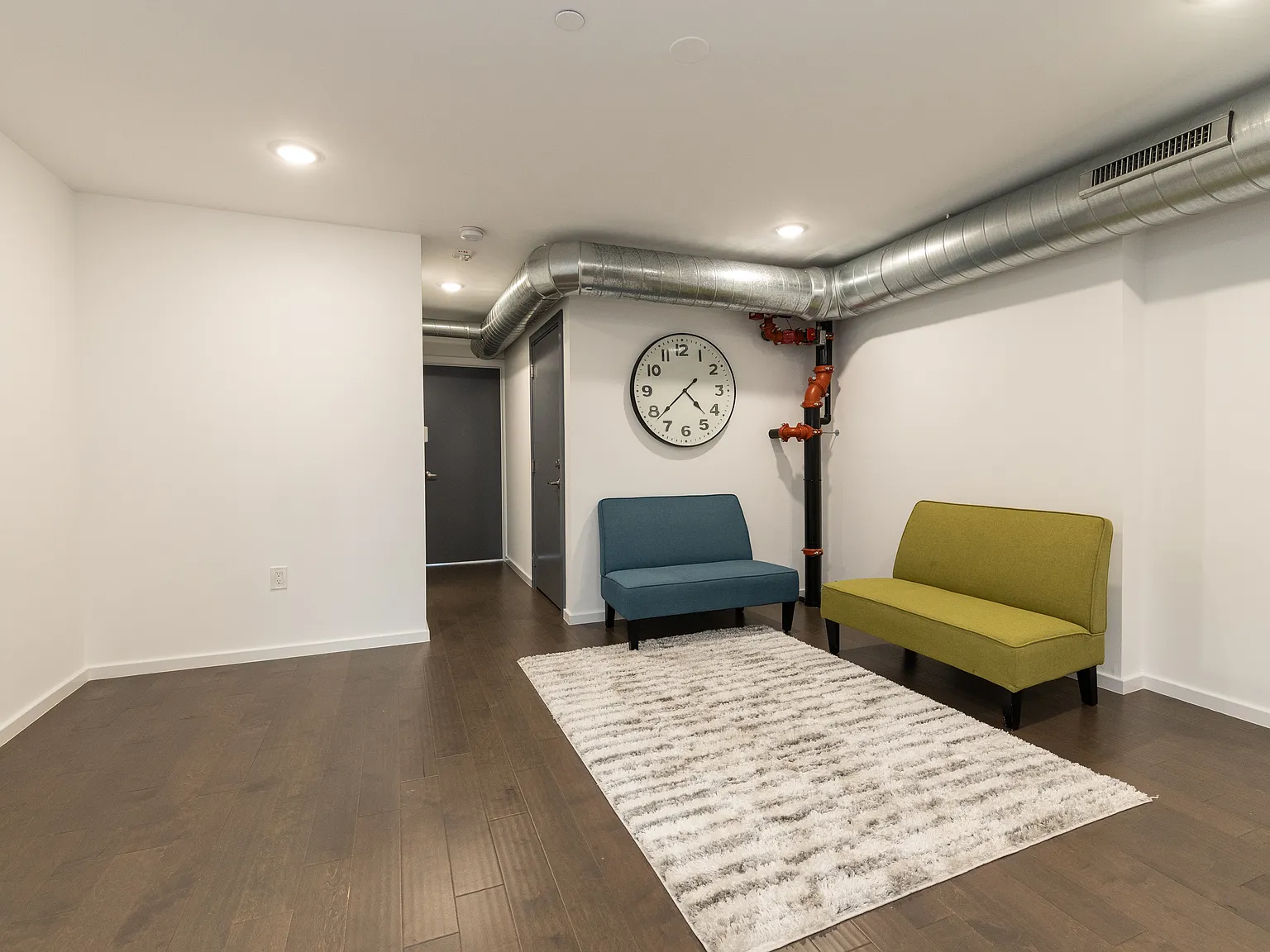 2 bed, 1200 sqft, $1,950 — Photo 3