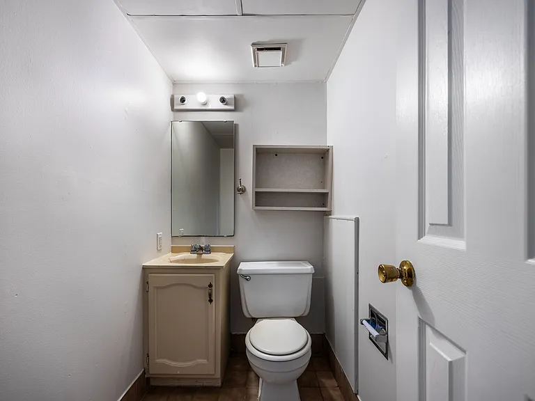 914 SW 8th Ave #11 — Photo 13