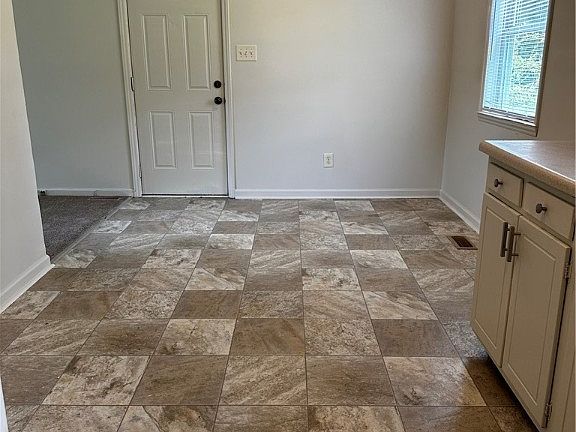 5th image of 6517 Portsmouth Dr