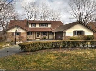 2831 Sulgrave Rd, Beachwood, OH 44122