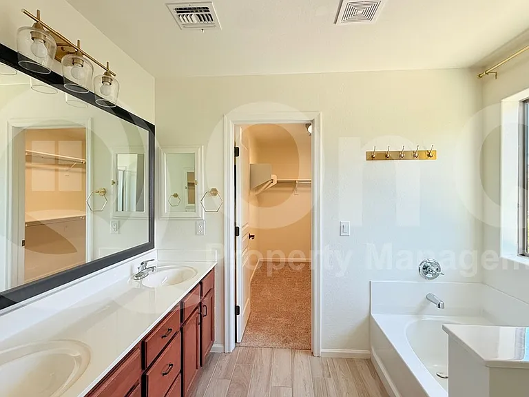 2950 E Dublin St — Photo 4
