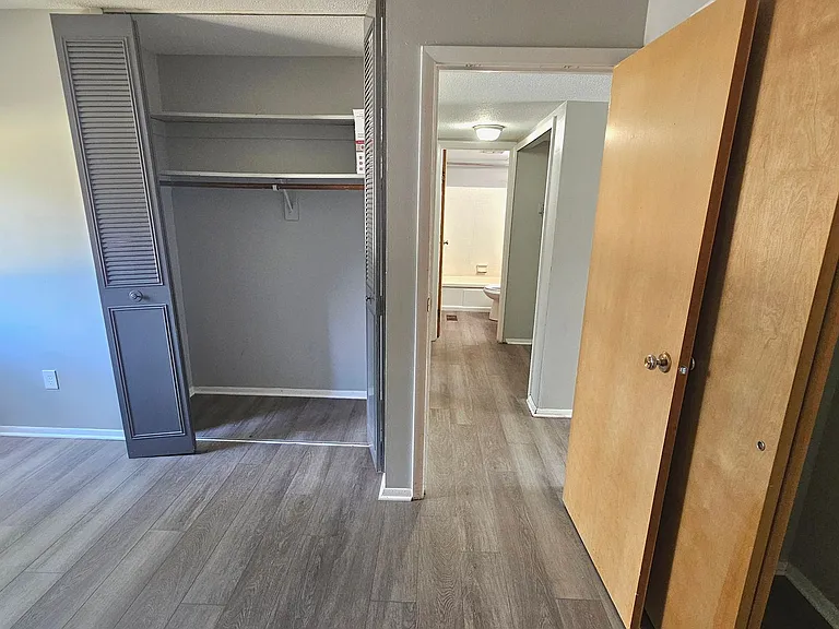 364 Gatewood Rd — Photo 16