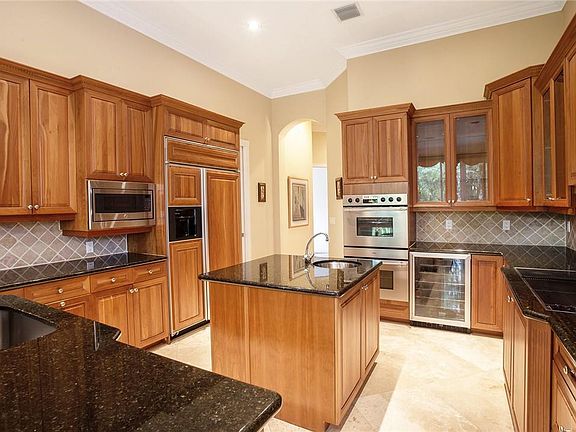 4th image of 10897 Canary Island Court