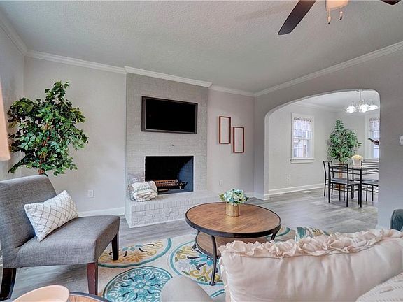 5th image of 6030 Rolleston Ave