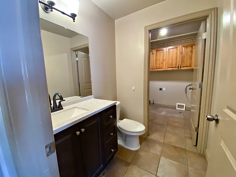 2410 E View Dr — Photo 15