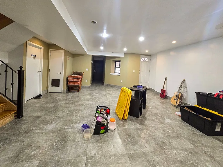 277 Halsey St #1D — Photo 17