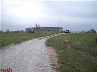 3rd image of 210 Wills Ct