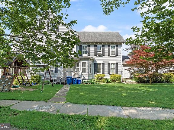 5th image of 49 Union St
