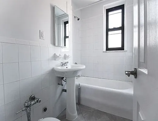 Rented by Highline Residential | media 21