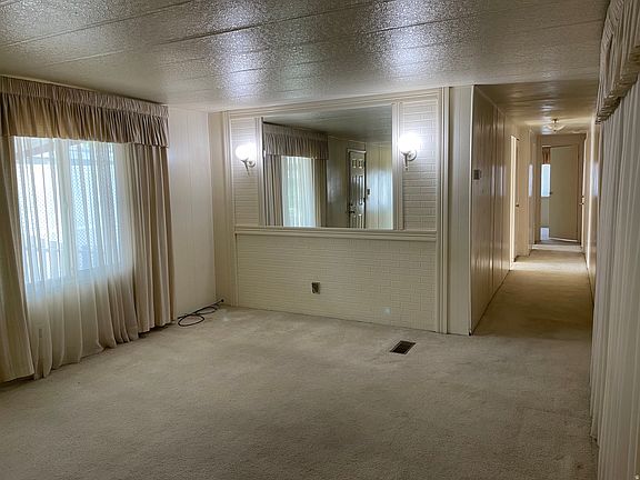 3rd image of 760 W Monte Bella Dr
