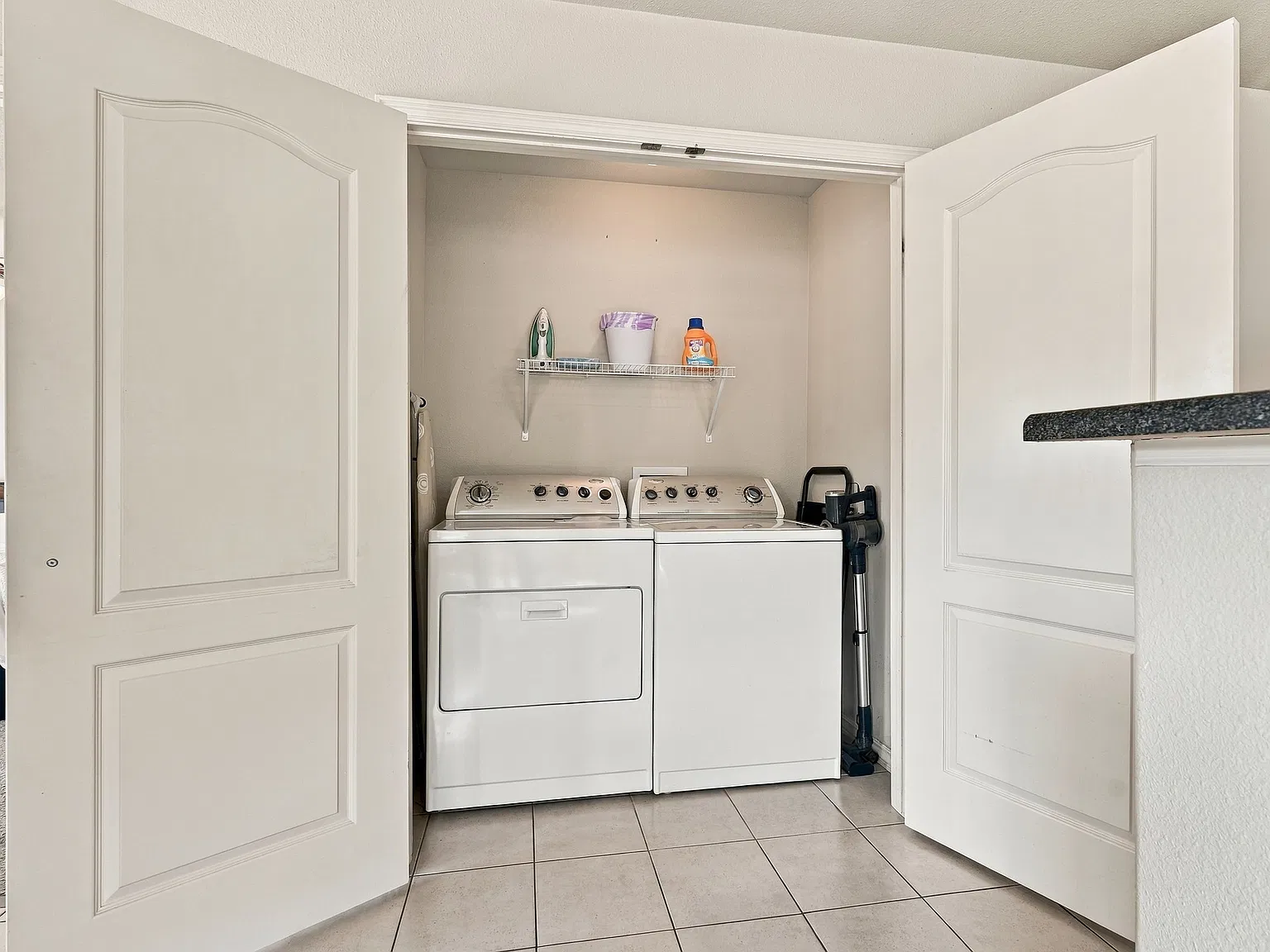 3 bed, 1272 sqft, $2,750 — Photo 3